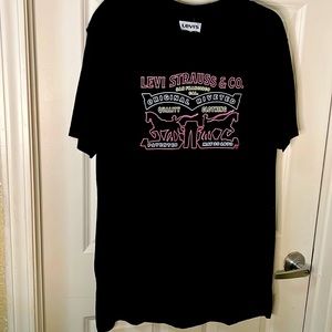 Mens Levi Graphic Tee